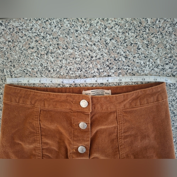 I & M - Burnt Orange Corduroy Skirt Size M - Picture 9 of 11